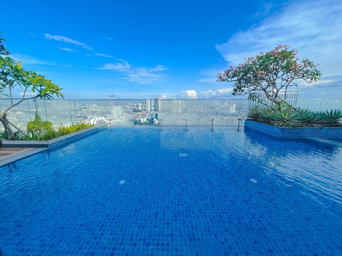 Luxury Gold Apartment 86 -Rooftop Pool Central City โฮจิมินห์ซิตี้ ภายนอก รูปภาพ