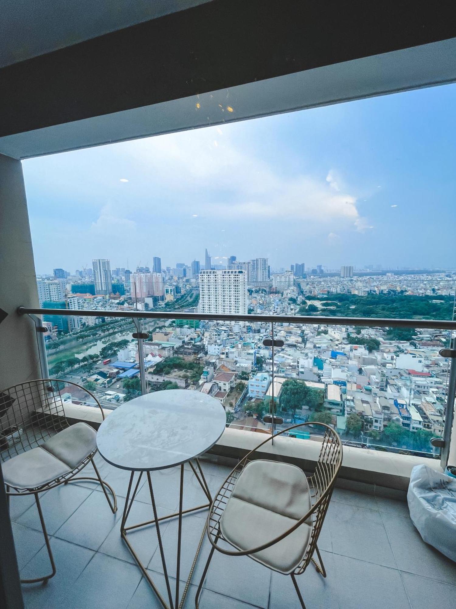 Luxury Gold Apartment 86 -Rooftop Pool Central City โฮจิมินห์ซิตี้ ภายนอก รูปภาพ